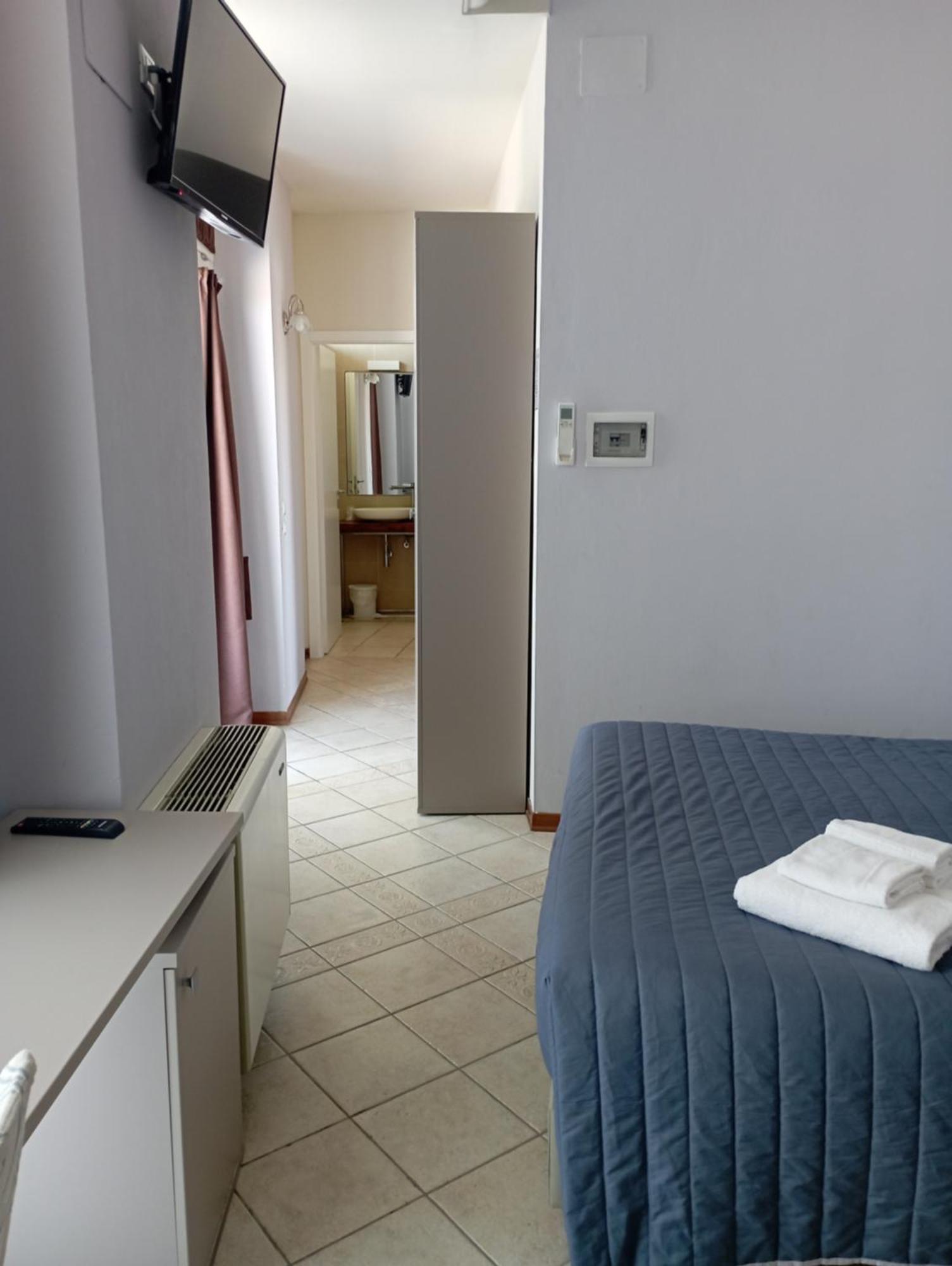 Girasole Bed & Breakfast 2*